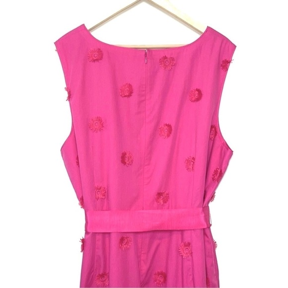 TALBOTS 3D Flower Applique Fit & Flare Magenta Pink Dress Size 4P Barbiecore - Picture 7 of 9